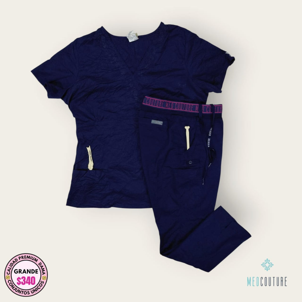 Conjunto médico azul marino con pantalón Med Couture | Dama L
