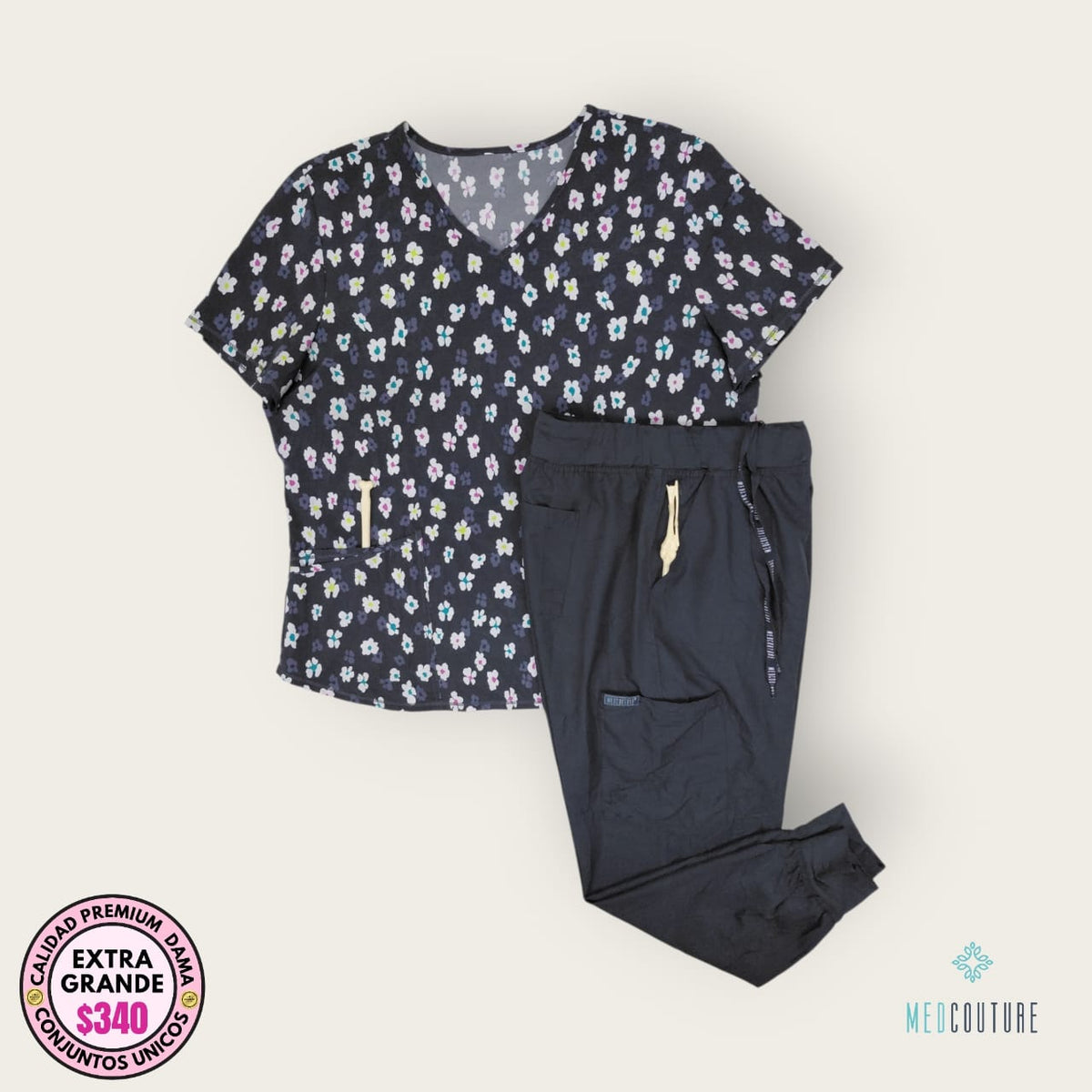 Conjunto médico MedCouture estampado azul con pantalón gris | Dama XL