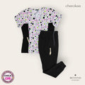 Conjunto médico Cherokee estampado y Beyond negro, talla chica para dama, disponible en Uniformes MID.