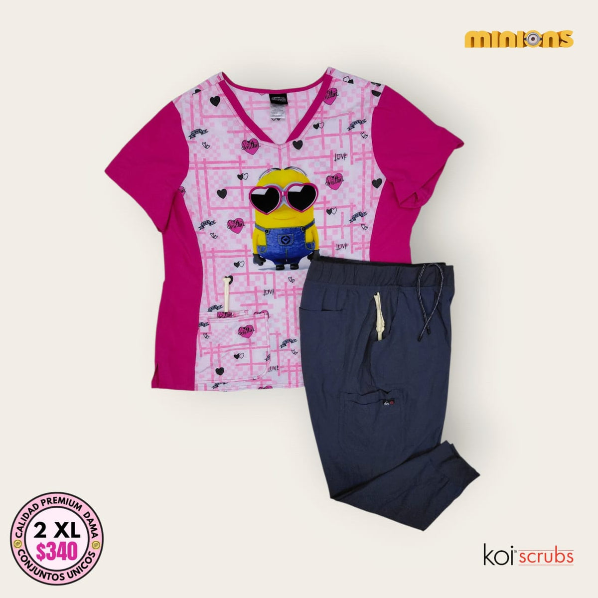 Conjunto médico Koi Minions rosa con pantalón azul marino | Dama 2XL
