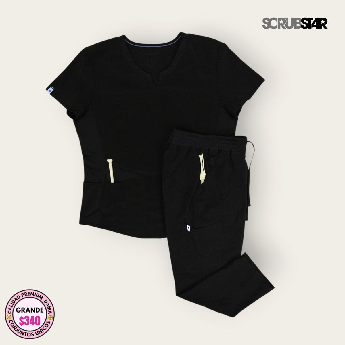 Conjunto médico Scrubstar negro cuello redondo, talla grande para dama, disponible en Uniformes MID.