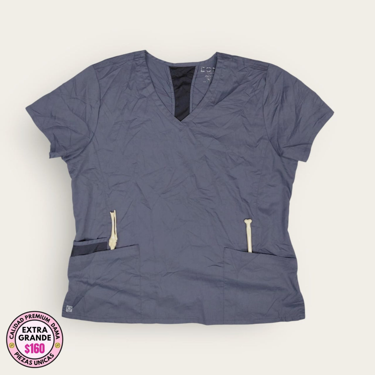 Filipina médica gris azulado cuello V, talla extragrande para dama, disponible en Uniformes MID.