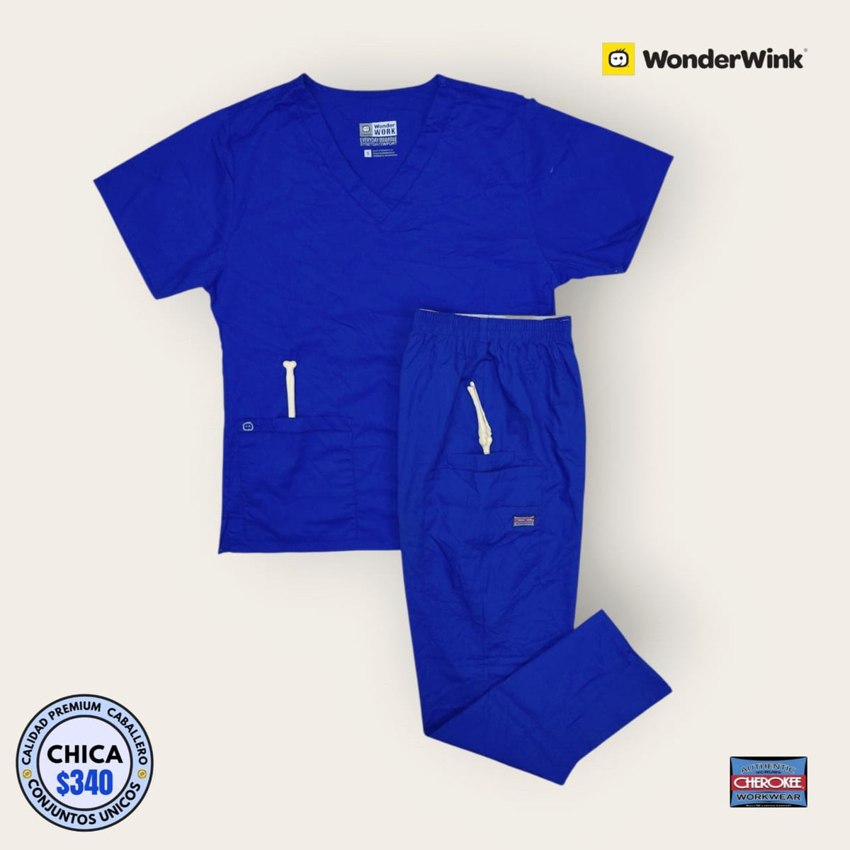 Conjunto médico WonderWink y Cherokee azul rey, talla chica para caballero, línea Premium de Uniformes MID.