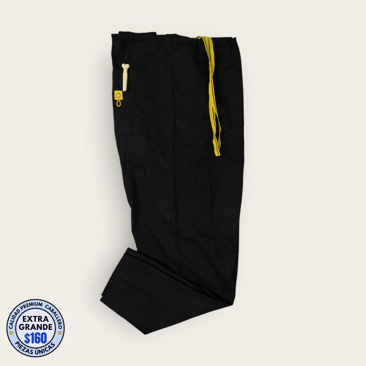 Pantalón médico WonderWink negro con cordón amarillo, talla extragrande para caballero, línea Premium de Uniformes MID.