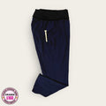 Pantalón médico azul marino con pretina negra, talla grande para dama, disponible en Uniformes MID.