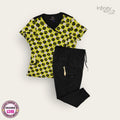 Conjunto médico Infinity estampado amarillo con pantalón negro | Dama L